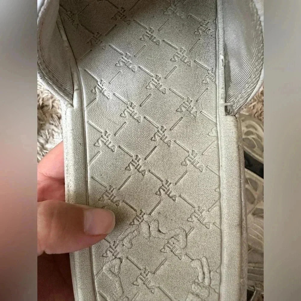 Fila women’s size 8 sandals - Picture 4 of 4
